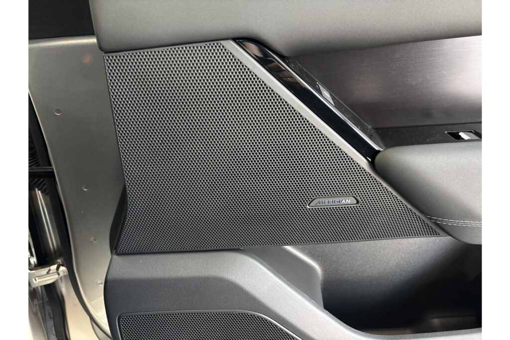 Land Rover Range Rover Velar P400e AWD Belgravia Satin Edition, foto 13 van 33