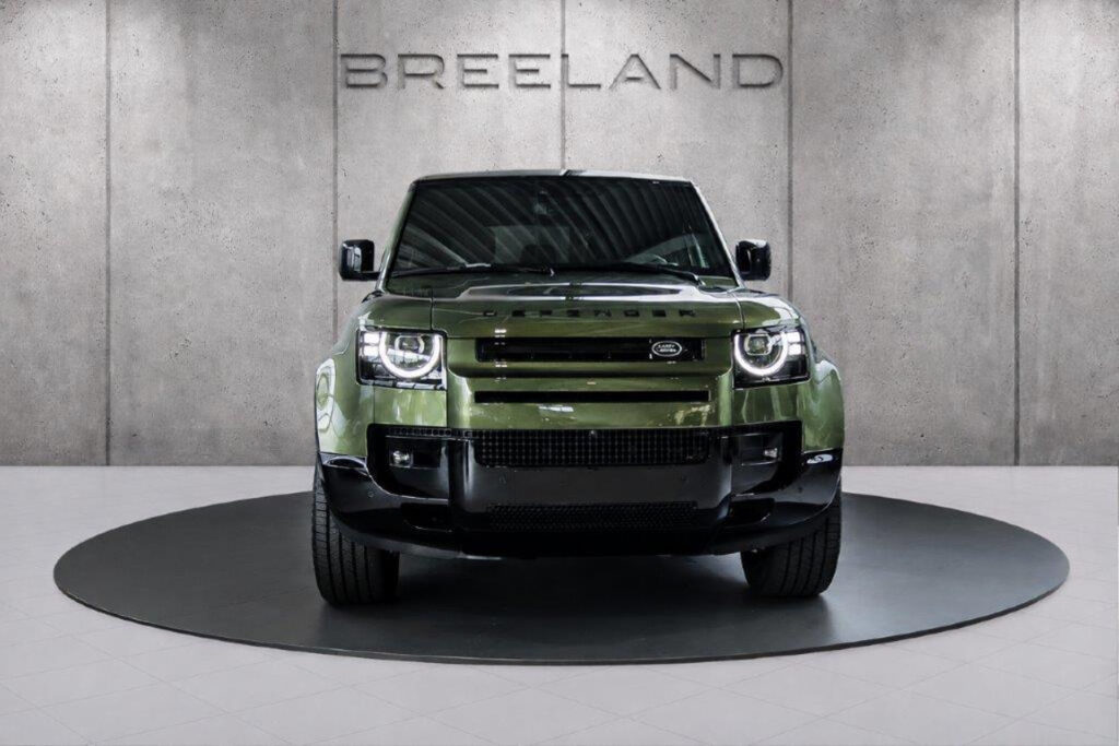 Land Rover Defender 110 P300e Dynamic HSE Edition, foto 31 van 39