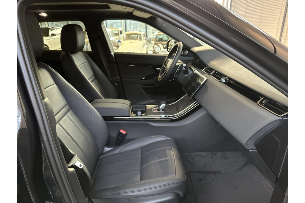 Land Rover Range Rover Evoque P270e Business Dynamic Edition, foto 3 van 31