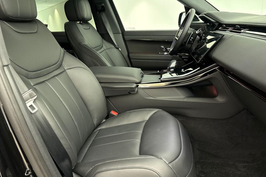 Land Rover Range Rover Sport P460e Santorini Momentum Edition, foto 2 van 49