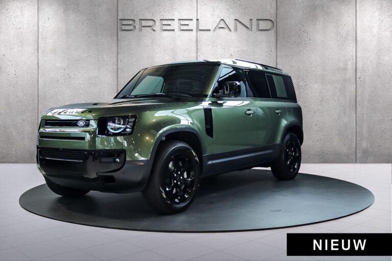 Land Rover Defender 110 P300e Forest Edition