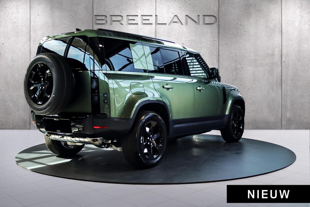 Land Rover Defender 110 P300e Forest Edition, foto 26 van 54