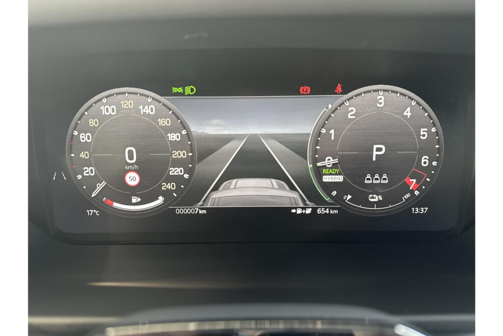 Land Rover Defender 110 P300e Forest Edition, foto 41 van 54