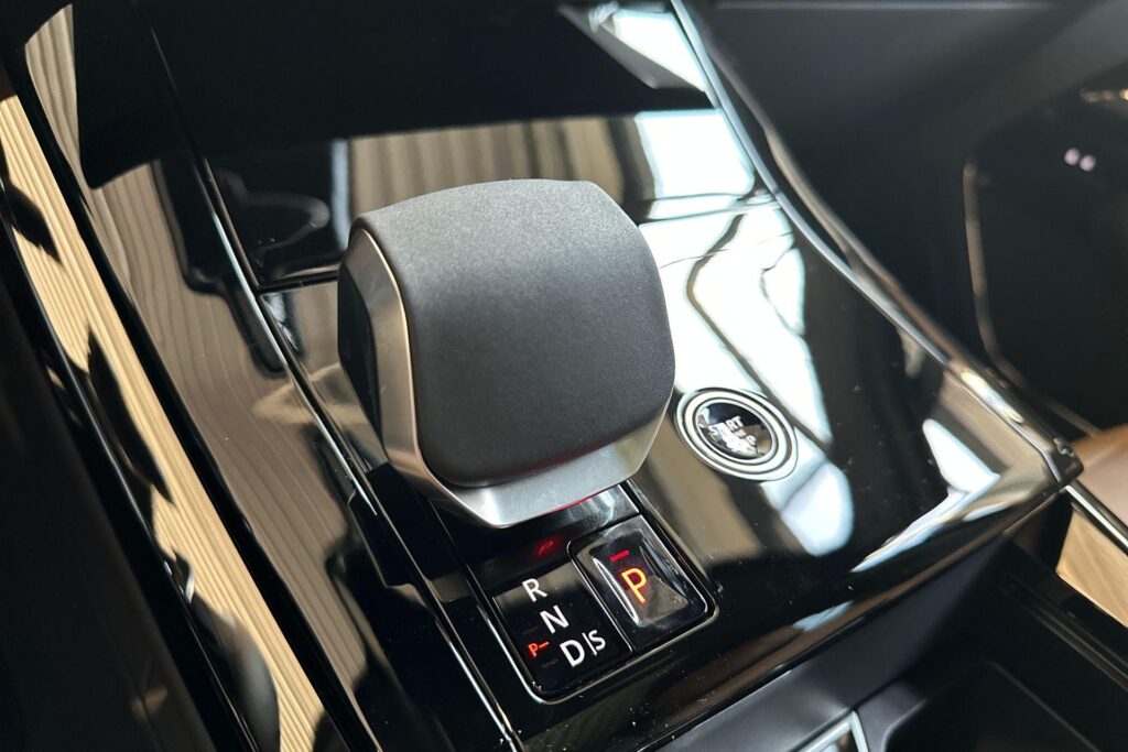 Land Rover Range Rover Sport P460e Santorini Momentum Edition, foto 12 van 46