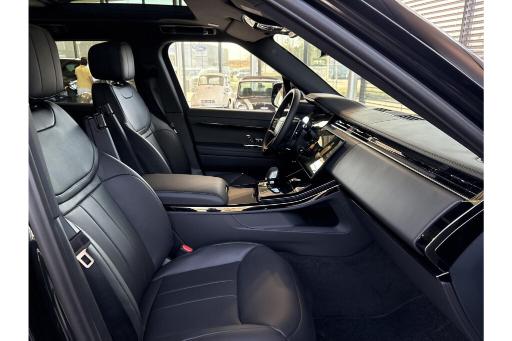Land Rover Range Rover Sport P460e Santorini Momentum Edition, foto 27 van 46