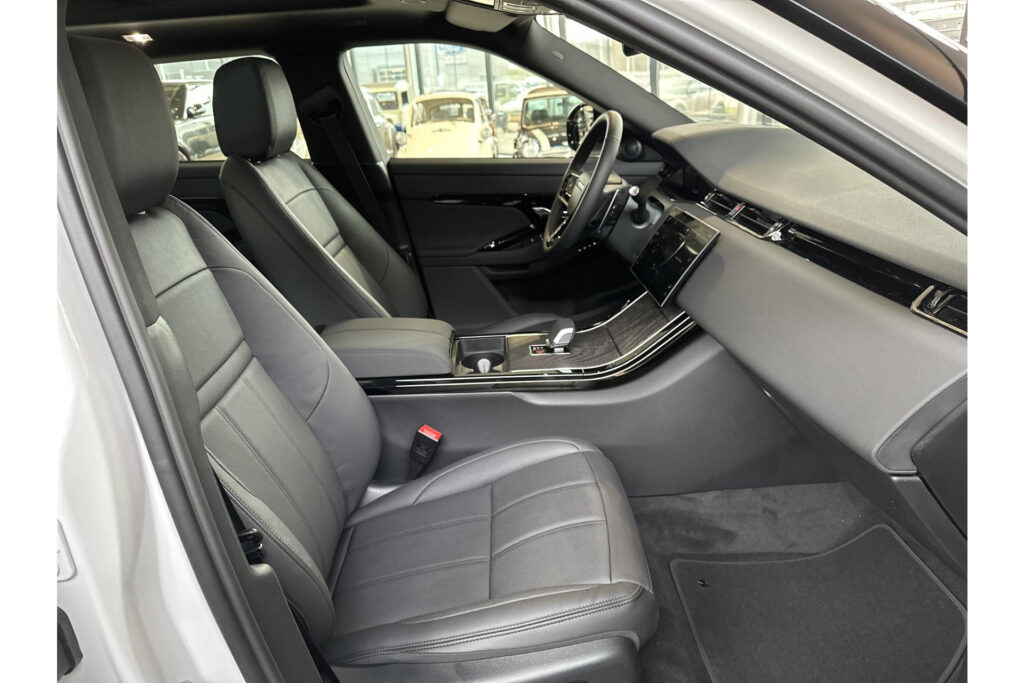 Land Rover Range Rover Evoque P270e Business Edition, foto 3 van 31