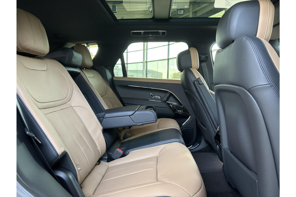 Land Rover Range Rover Sport P460e Santorini Momentum Edition, foto 24 van 45