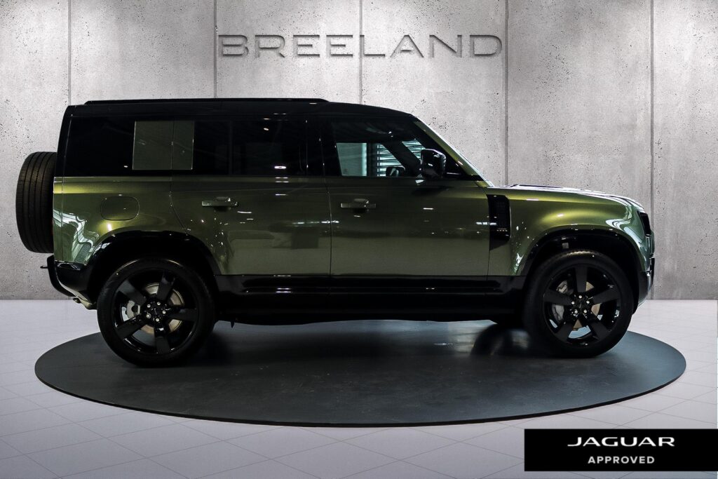 Land Rover Defender 110 P300e Dynamic HSE Edition, foto 6 van 41