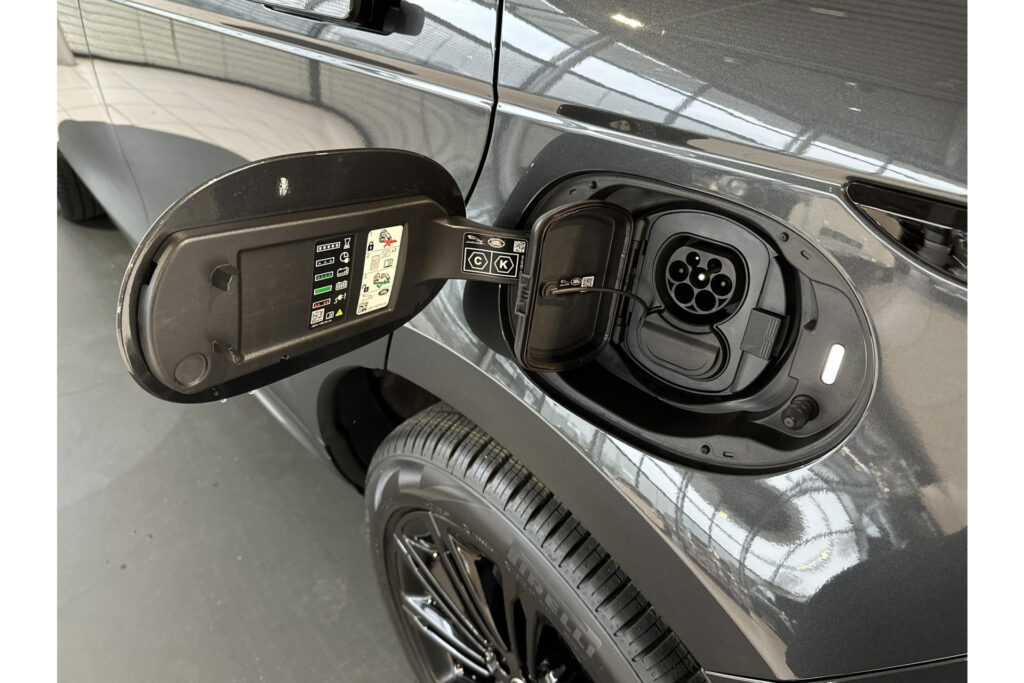 Land Rover Range Rover Evoque P270e Business Dynamic Edition, foto 23 van 31