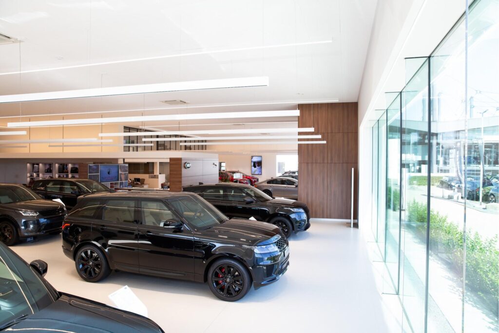 Land Rover Defender 110 P300e Dynamic HSE Edition, foto 35 van 39