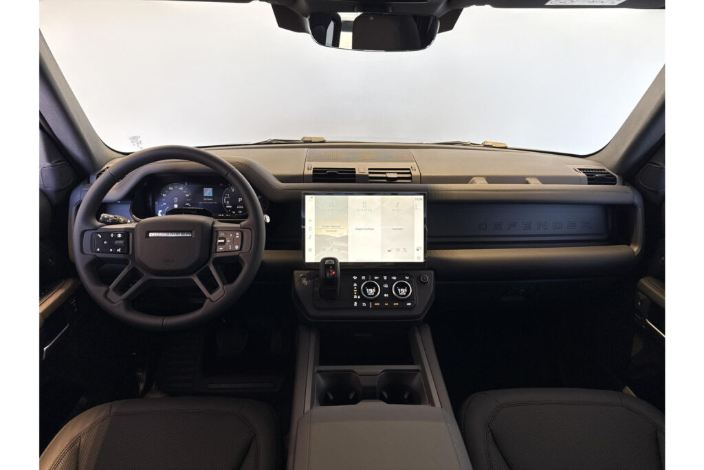 Land Rover Defender 110 P300e 110 Dynamic SE Edition, foto 4 van 25