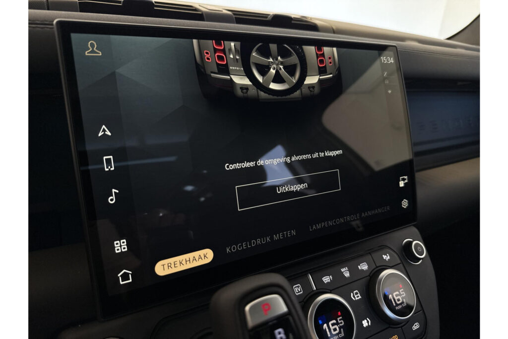 Land Rover Defender 110 P300e Dynamic SE Edition, foto 21 van 25