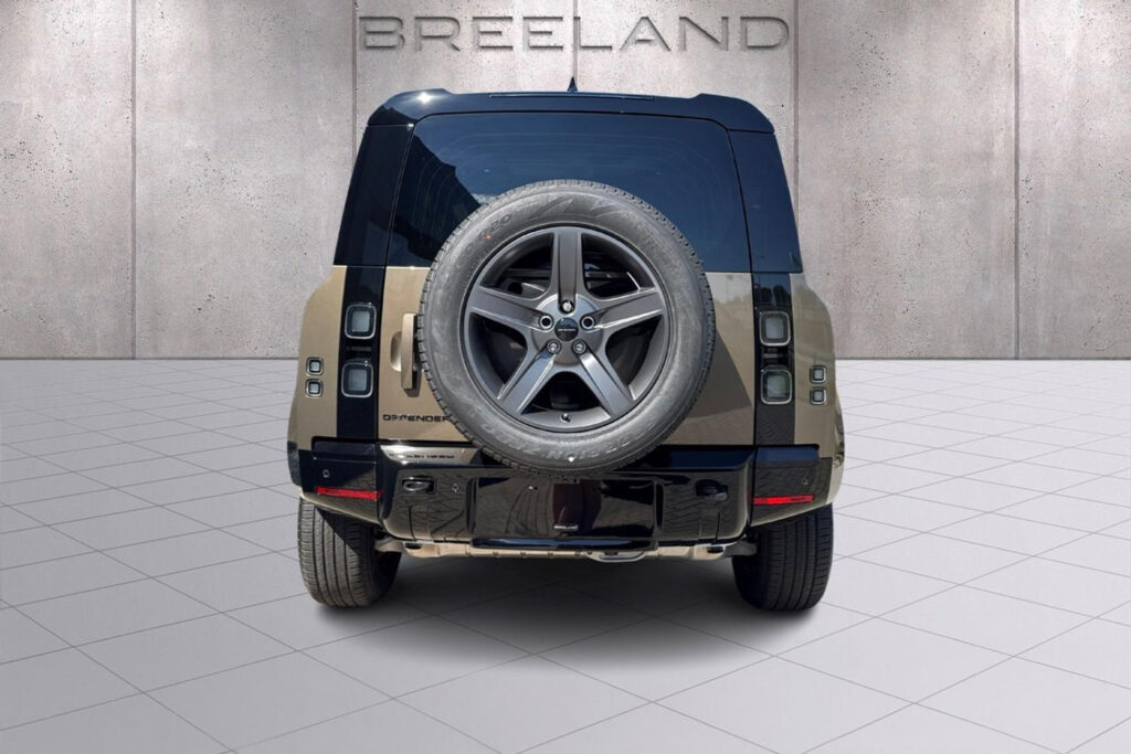 Land Rover Defender 110 P300e Dynamic SE Edition, foto 7 van 25