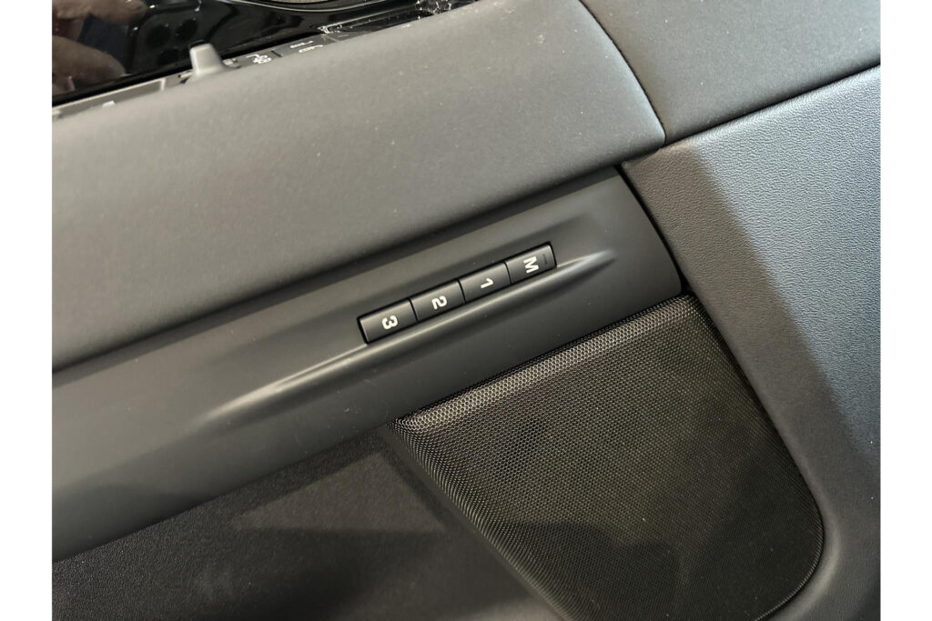 Land Rover Range Rover Evoque P270e Dynamic SE, foto 12 van 25