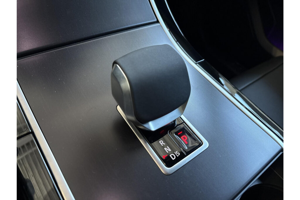 Land Rover Range Rover Velar P400e Belgravia Edition, foto 16 van 25
