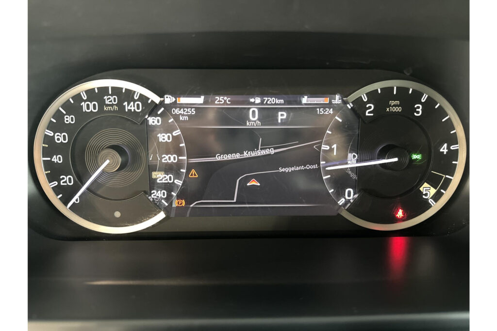 Land Rover Defender 90 3.0D 200PK 6-Cil, foto 14 van 22