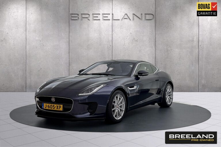 Jaguar F-TYPE P300 Coupe