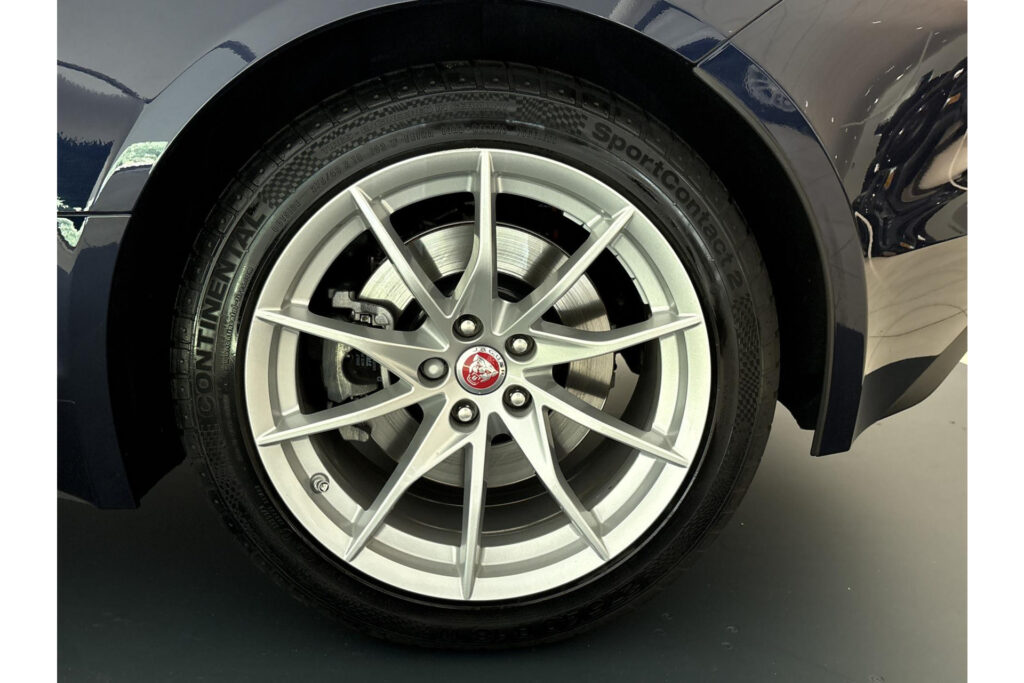 Jaguar F-TYPE P300 Coupe, foto 6 van 24