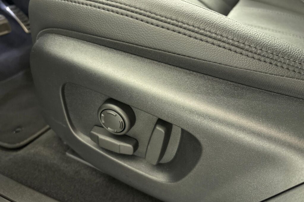 Land Rover Range Rover Evoque P270e SE Dynamic Edition, foto 11 van 31
