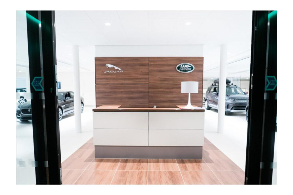 Land Rover Range Rover Evoque P270e SE Dynamic Edition, foto 28 van 31