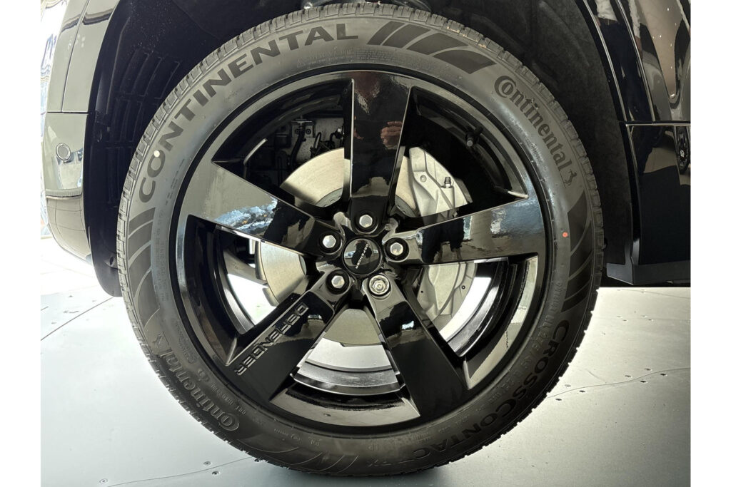Land Rover Defender 110 P300e Dynamic SE Edition, foto 11 van 34
