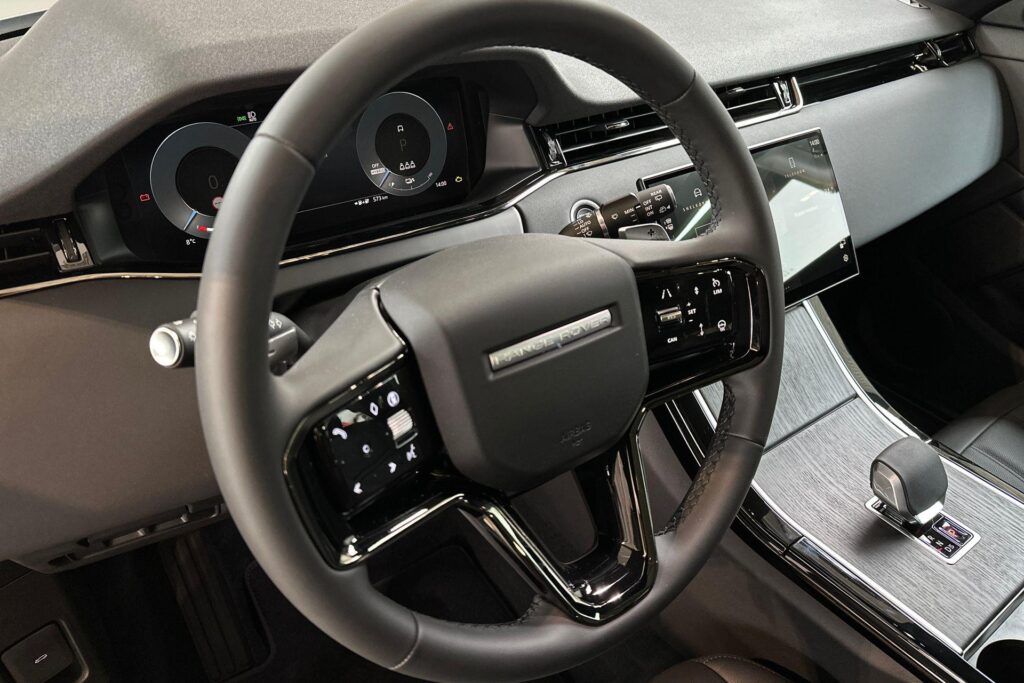 Land Rover Range Rover Evoque P270e SE Dynamic Edition, foto 17 van 28