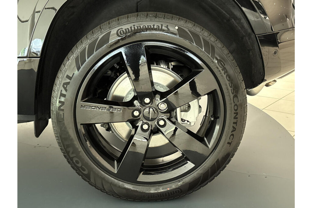 Land Rover Defender 110 P300e X-Dynamic HSE Edition, foto 10 van 29