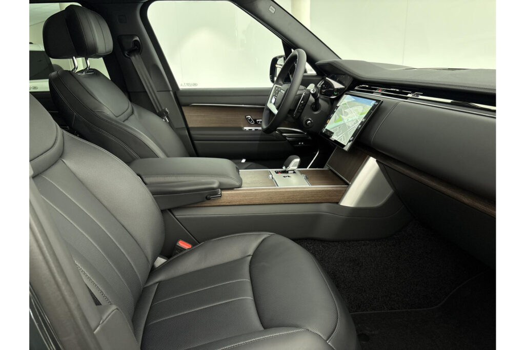 Land Rover Range Rover P460e HSE, foto 6 van 44