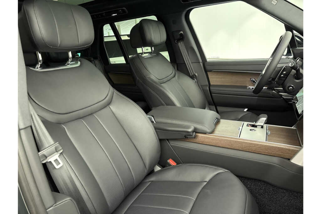 Land Rover Range Rover P460e HSE, foto 7 van 44