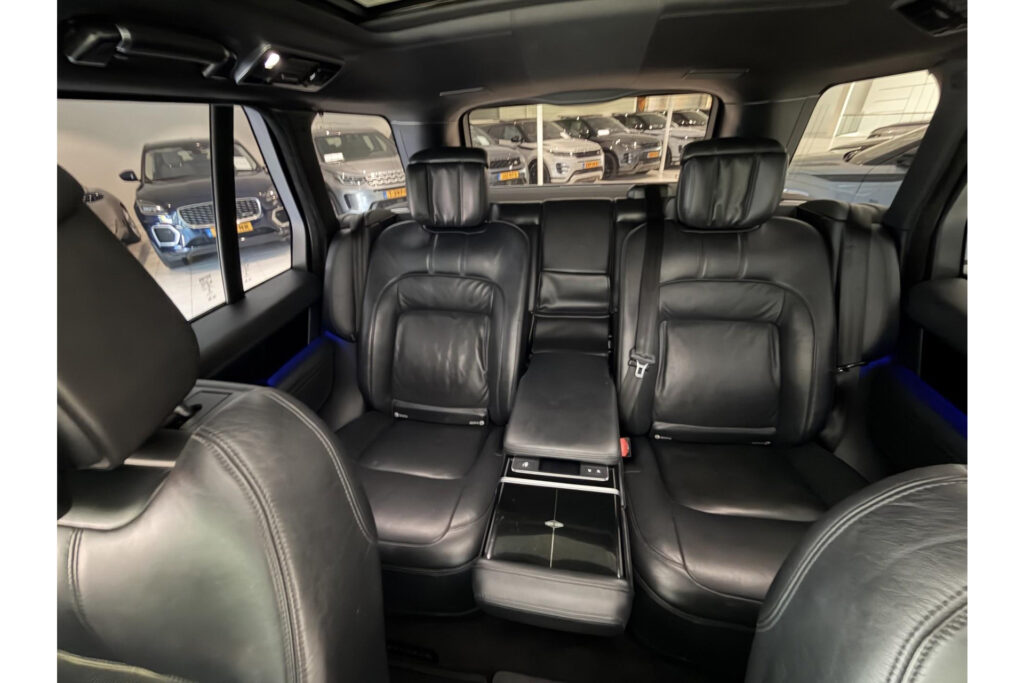 Land Rover Range Rover P400e Fifty Autobiography, foto 10 van 49