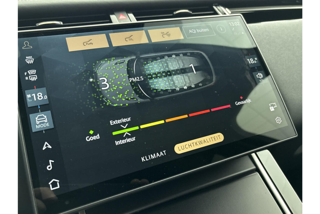 Land Rover Range Rover Velar P400e Belgravia Edition, foto 35 van 46