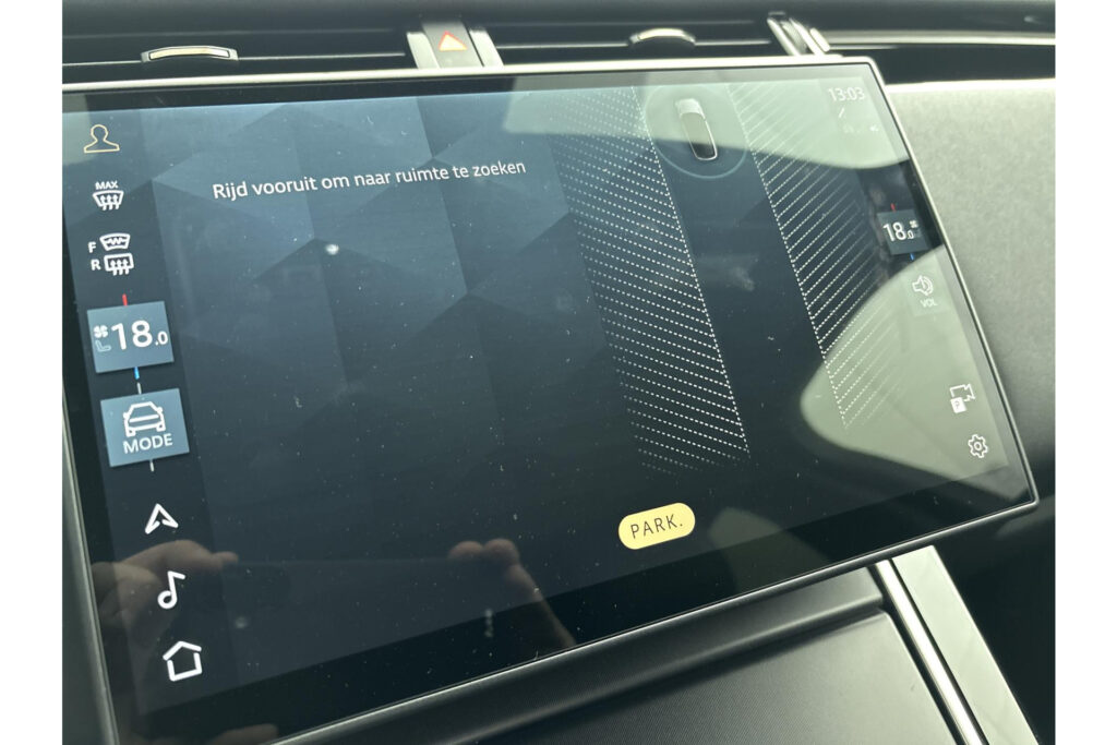 Land Rover Range Rover Velar P400e Belgravia Edition, foto 38 van 46