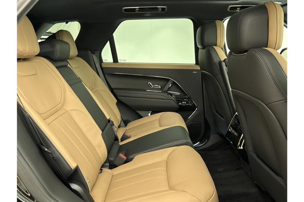 Land Rover Range Rover Sport P460e Santorini Momentum Edition, foto 10 van 28