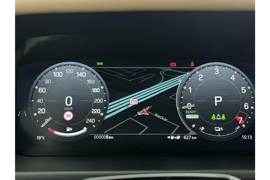 Land Rover Defender 110 P300e HSE Dynamic Edition, foto 18 van 42