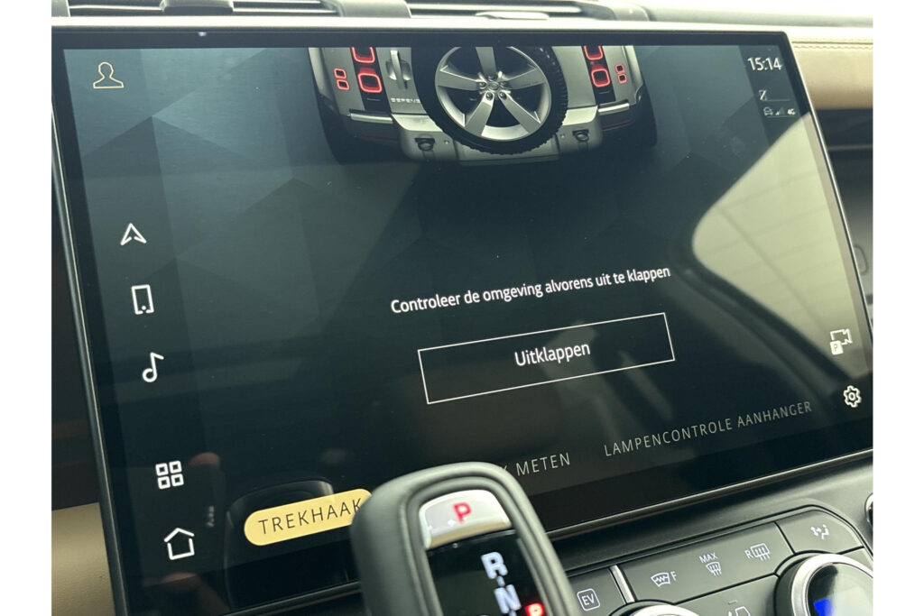 Land Rover Defender 110 P300e HSE Dynamic Edition, foto 24 van 42
