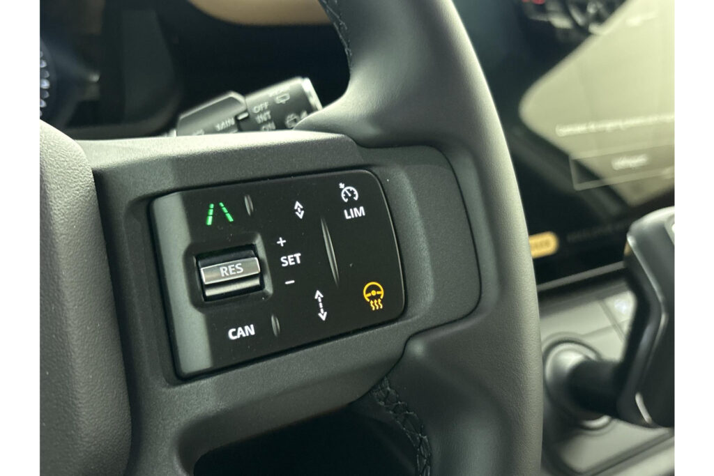 Land Rover Defender 110 P300e HSE Dynamic Edition, foto 26 van 42