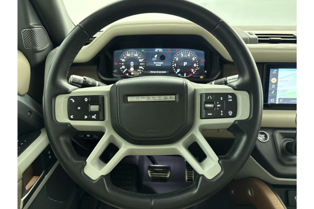 Land Rover Defender 110 P400 6-cil HSE, foto 13 van 38
