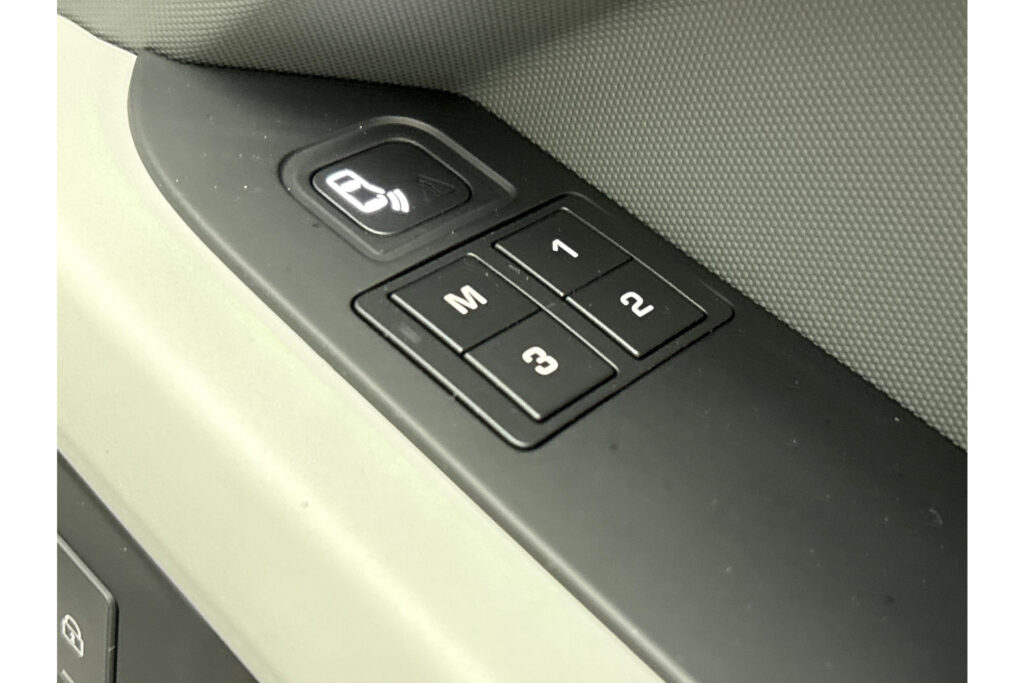 Land Rover Defender 110 P400 6-cil HSE, foto 15 van 38