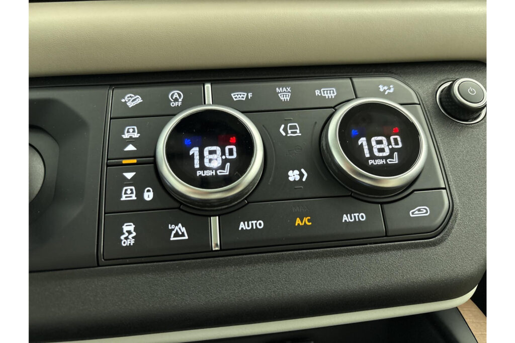 Land Rover Defender 110 P400 6-cil HSE, foto 18 van 38