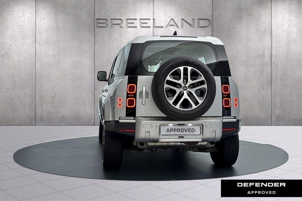 Land Rover Defender 110 P400 6-cil HSE, foto 5 van 38