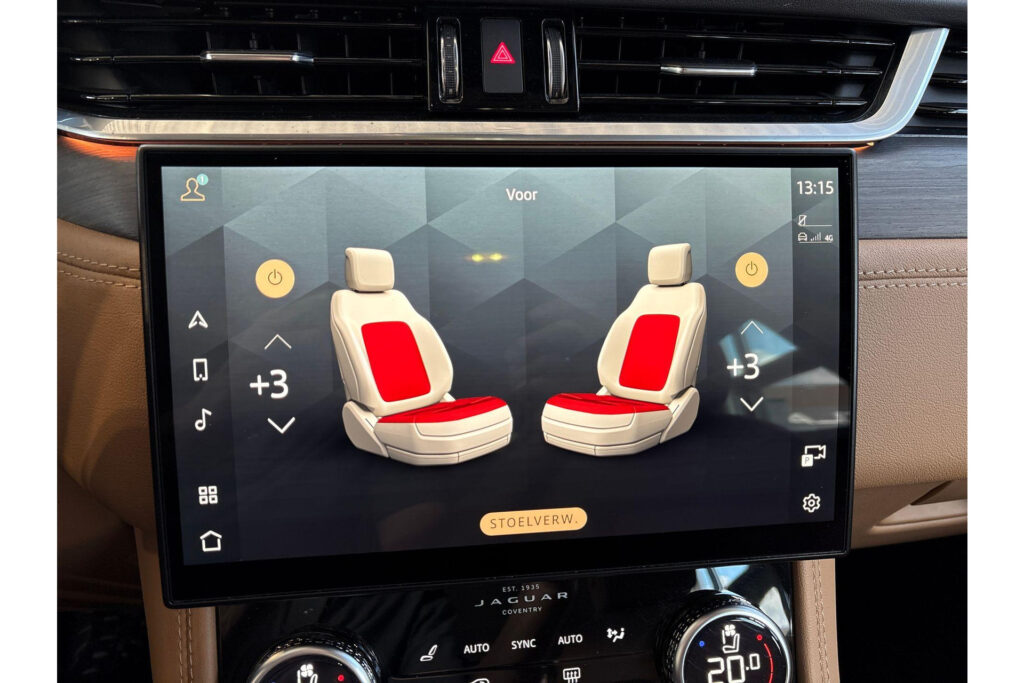 Jaguar F-PACE P400e S, foto 18 van 23