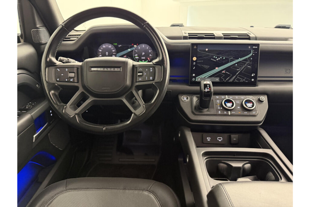 Land Rover Defender 110 P400e X-Dynamic HSE, foto 11 van 33