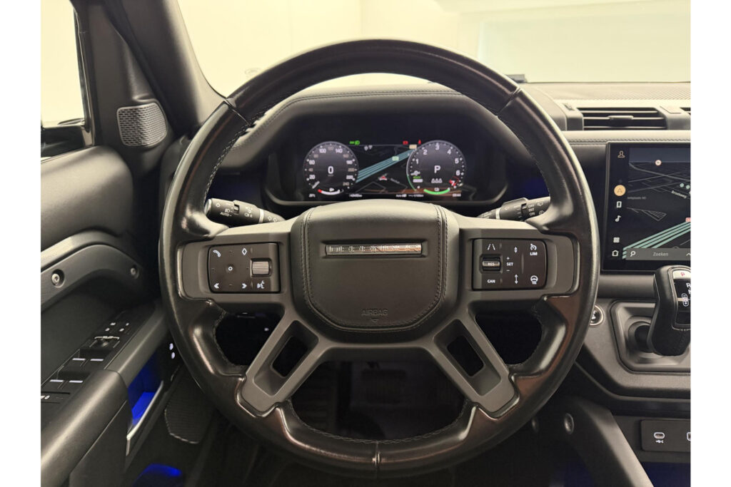 Land Rover Defender 110 P400e X-Dynamic HSE, foto 12 van 33
