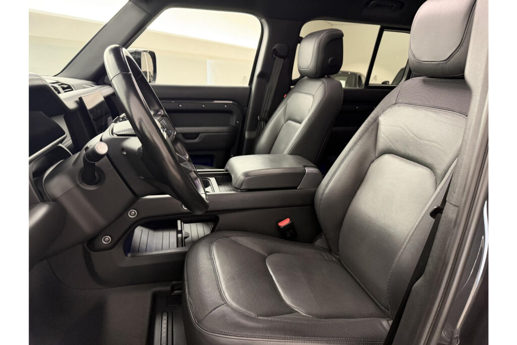 Land Rover Defender 110 P400e X-Dynamic HSE, foto 13 van 33
