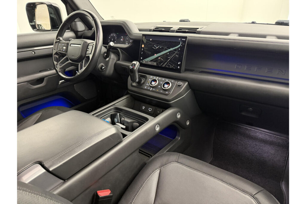 Land Rover Defender 110 P400e X-Dynamic HSE, foto 6 van 33