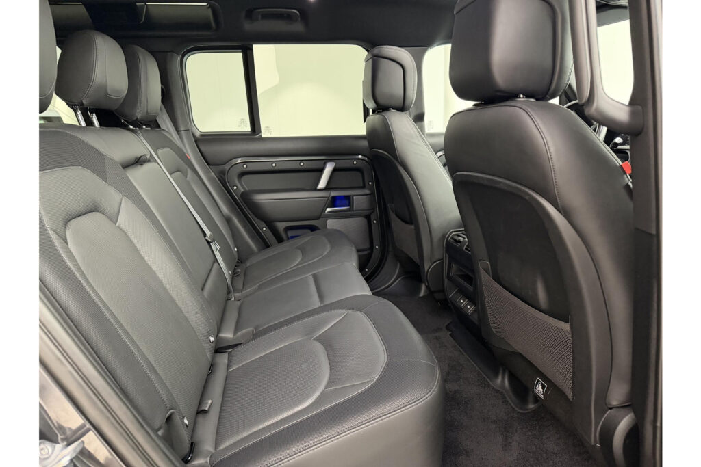 Land Rover Defender 110 P400e X-Dynamic HSE, foto 9 van 33