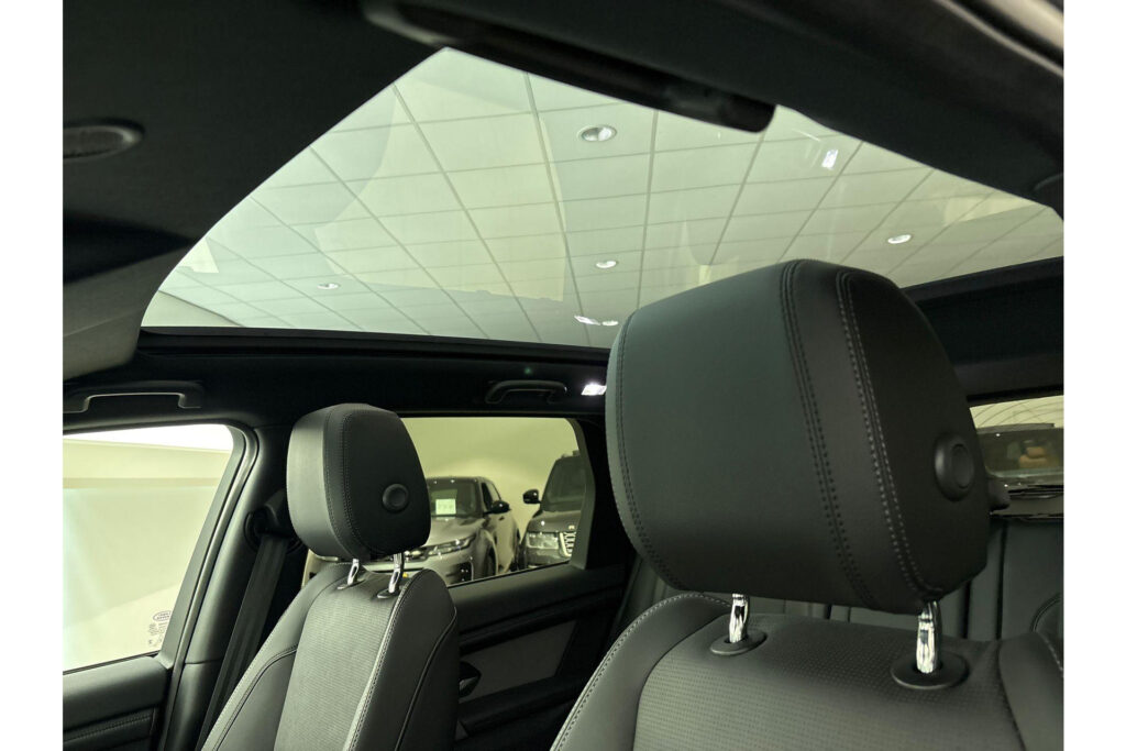 Land Rover Discovery Sport P270e Landmark Edition, foto 8 van 26