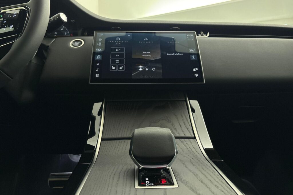 Land Rover Range Rover Evoque P270e AWD Dynamic SE Edition, foto 18 van 26