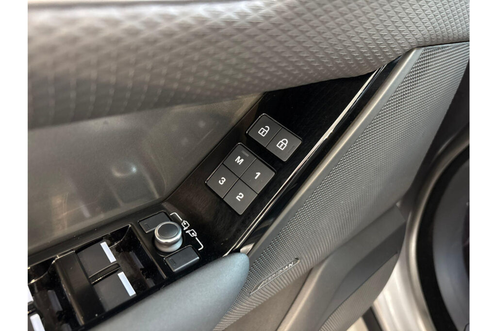 Land Rover Range Rover Velar P400e S, foto 12 van 23