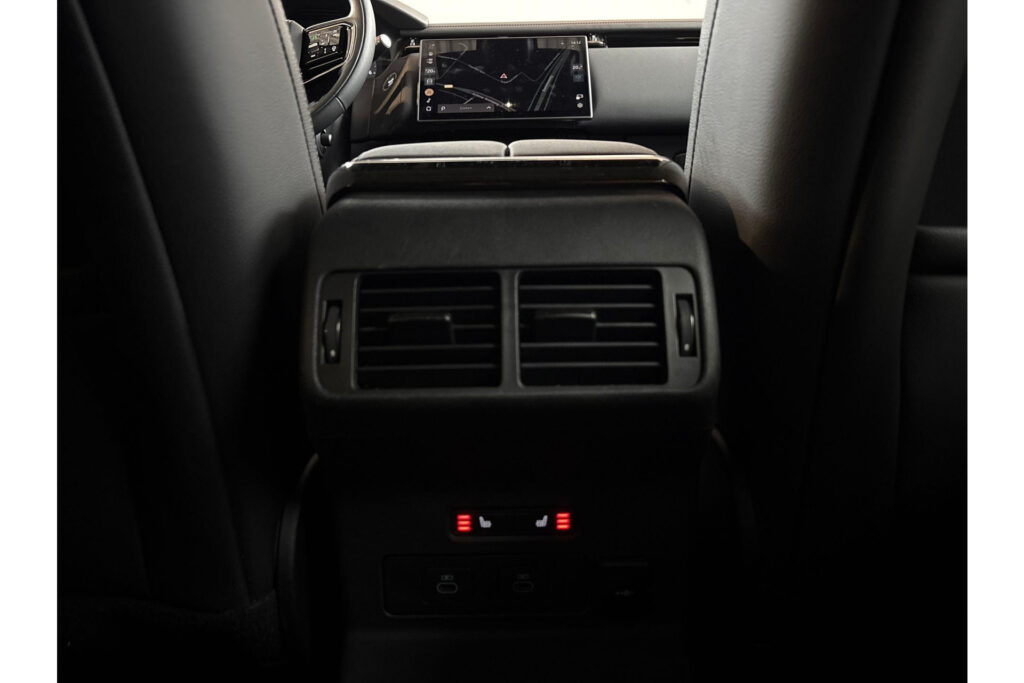 Land Rover Range Rover Velar P400e Dynamic SE, foto 28 van 36
